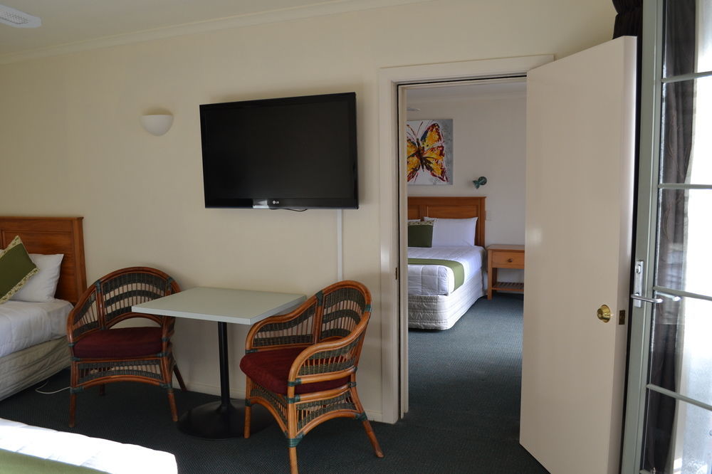 Colonial Lodge Motel Taupomeer Buitenkant foto